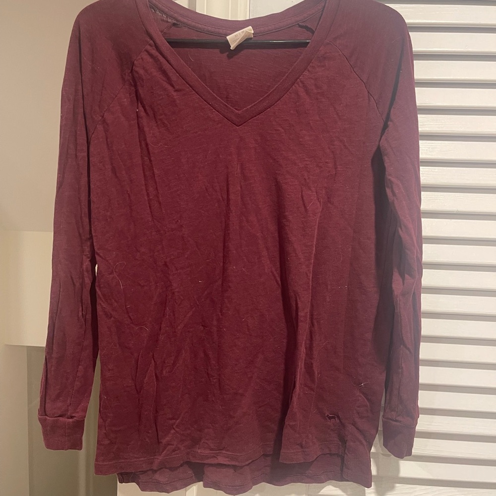 PINK Victoria's Secret Long-Sleeve V-Neck Top - Burgundy